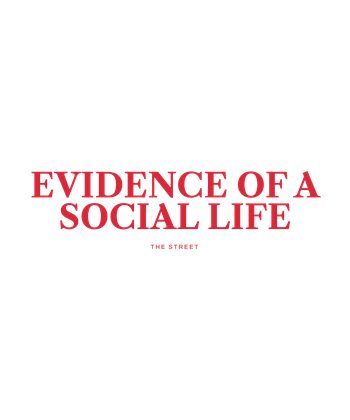 324 sep17 V006 EVIDENCE OF A SOCIAL LIFE